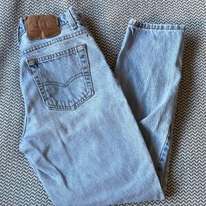 Vintage Levi’s 90s jeans 26x27 light wash blue denim USA made 13550-0291